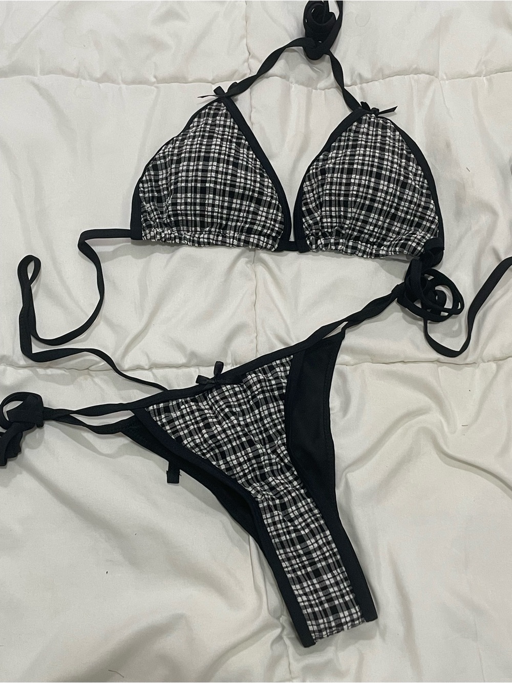 2-Piece Stripe Bikini Set